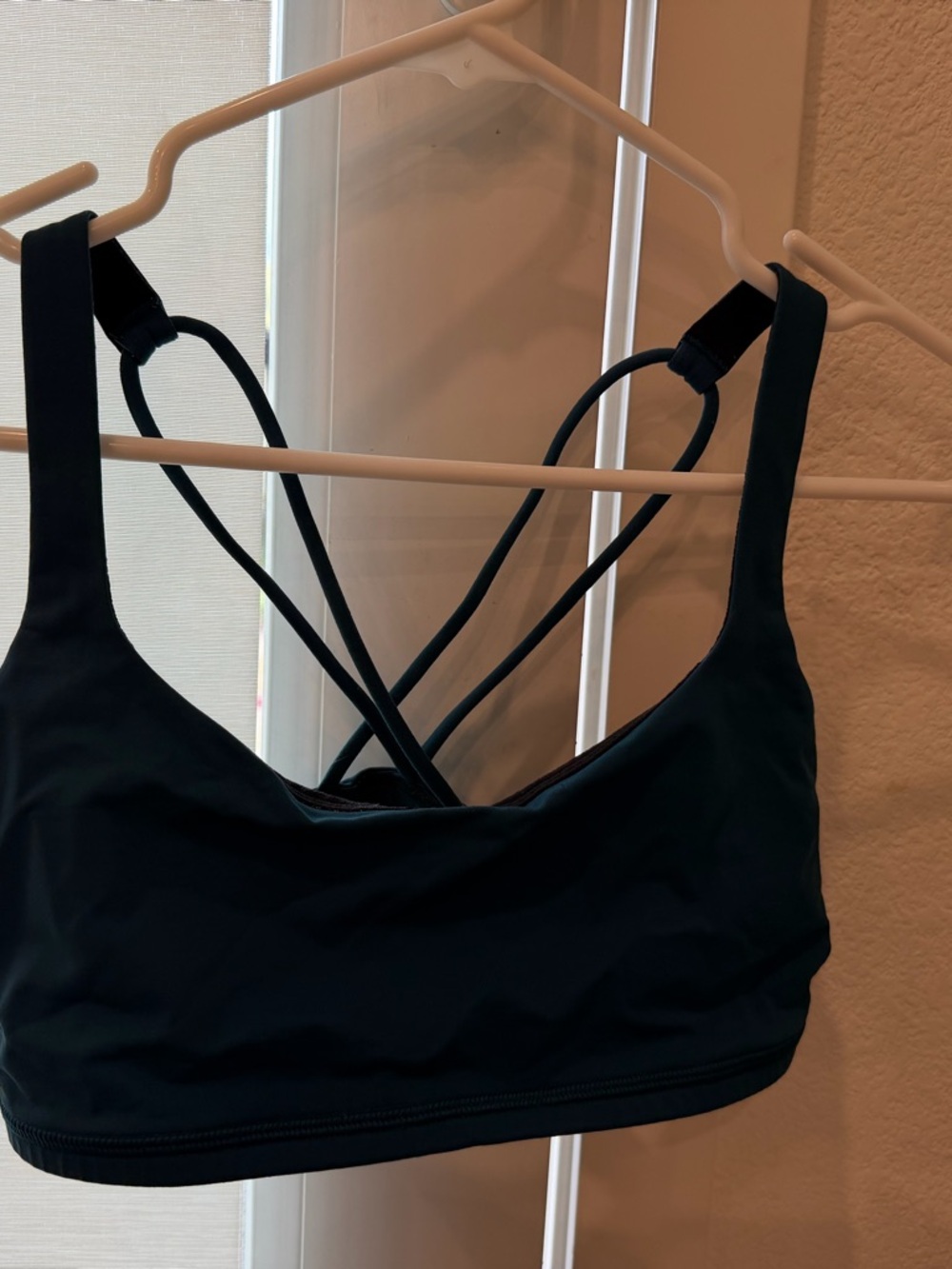 lululemon athletica Black Cross-Back Sports Bra